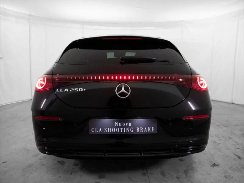 Mercedes-Benz CLA Shooting Brake nuova a Macerata (3)