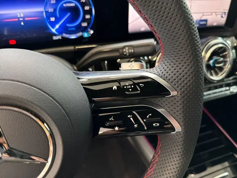 Mercedes-Benz EQA nuova a Rimini (20)