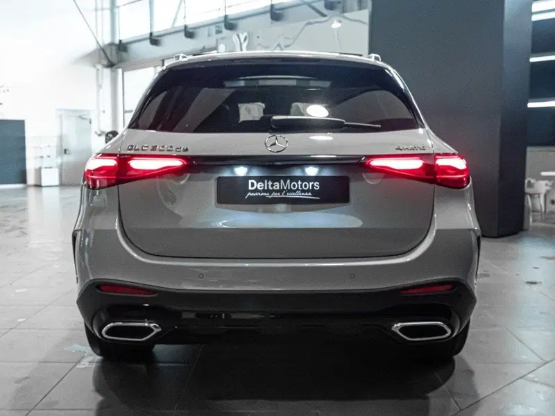 Mercedes-Benz GLC nuova a Ancona (3)