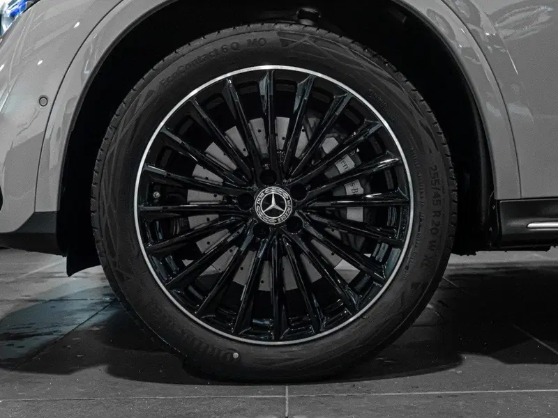 Mercedes-Benz GLC nuova a Ancona (7)