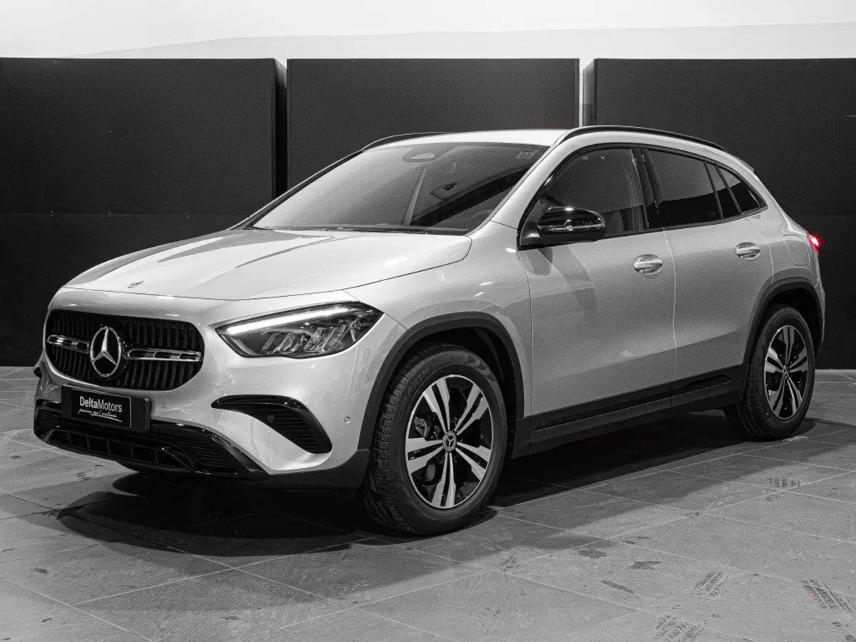 Mercedes-Benz GLA SUV nuova a Ancona