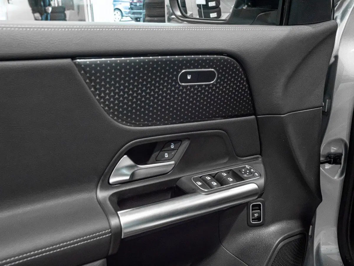 Mercedes-Benz GLA SUV nuova a Ancona (11)