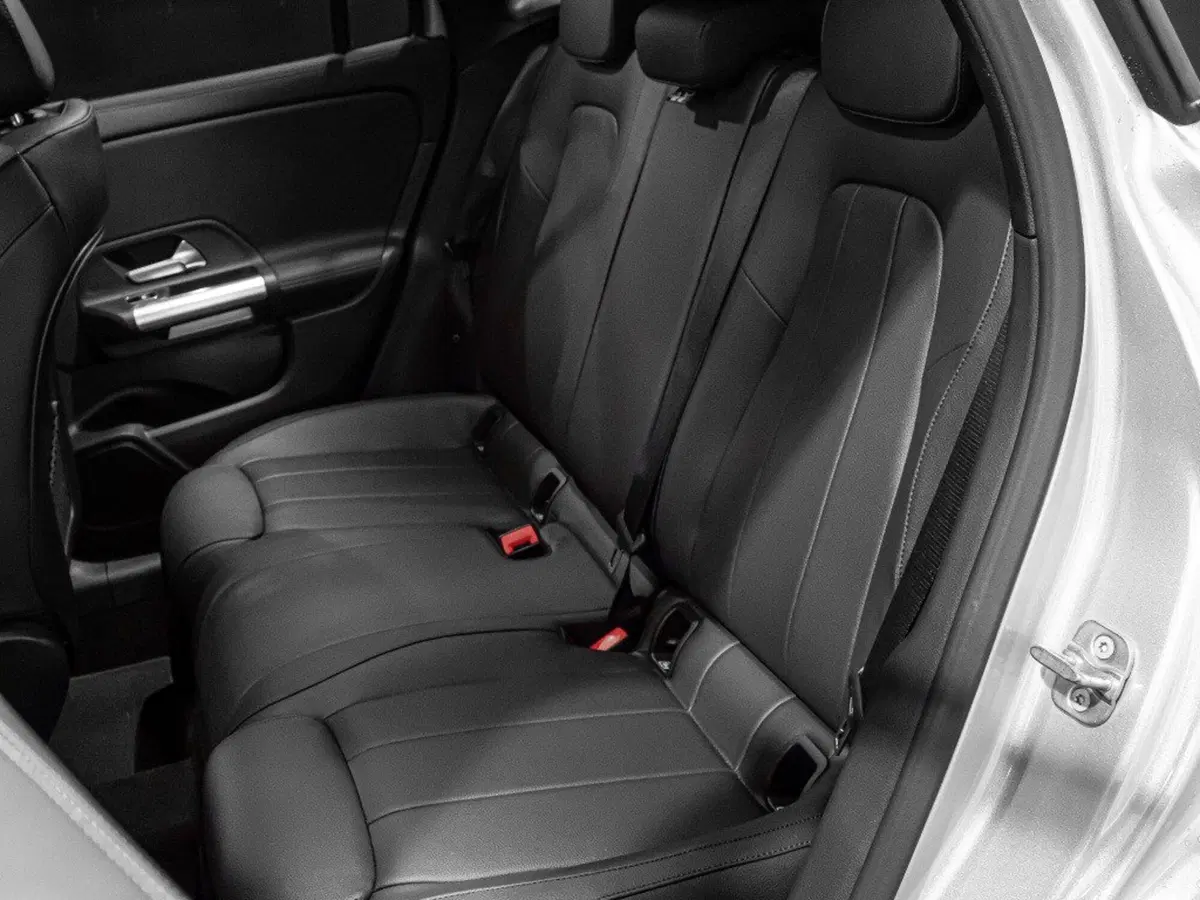 Mercedes-Benz GLA SUV nuova a Ancona (14)