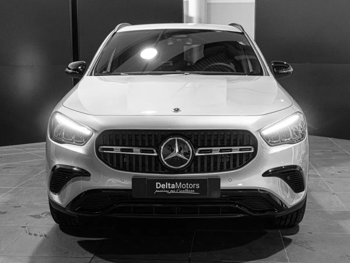 Mercedes-Benz GLA SUV nuova a Ancona (5)