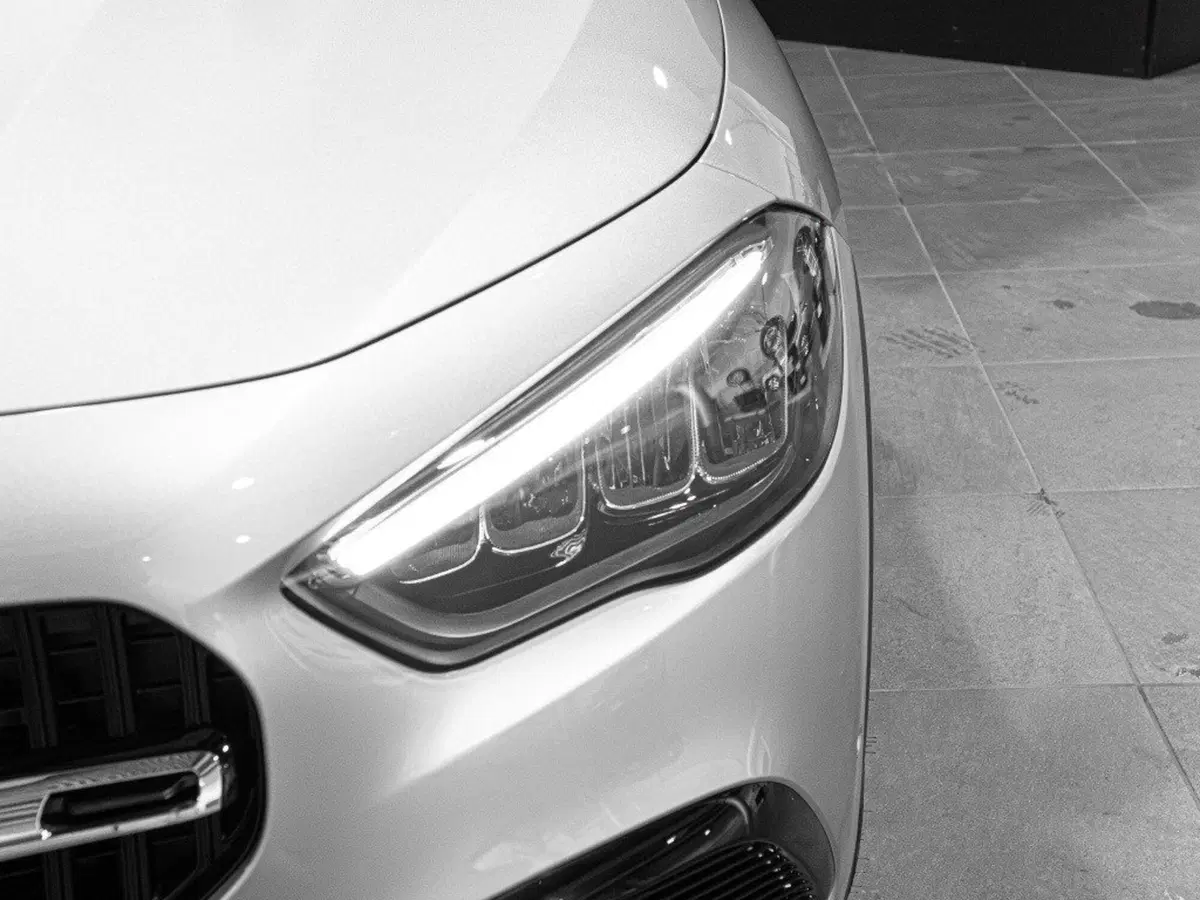 Mercedes-Benz GLA SUV nuova a Ancona (7)