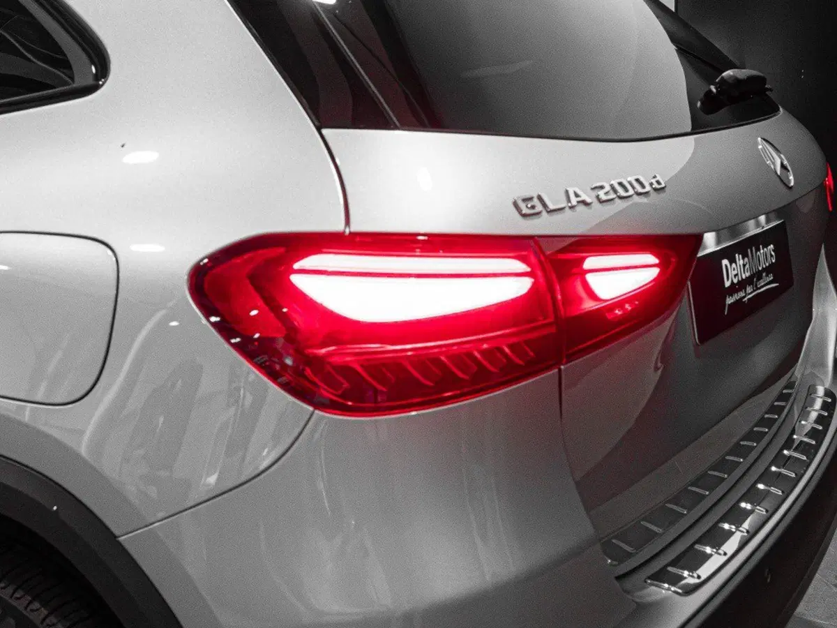 Mercedes-Benz GLA SUV nuova a Ancona (9)