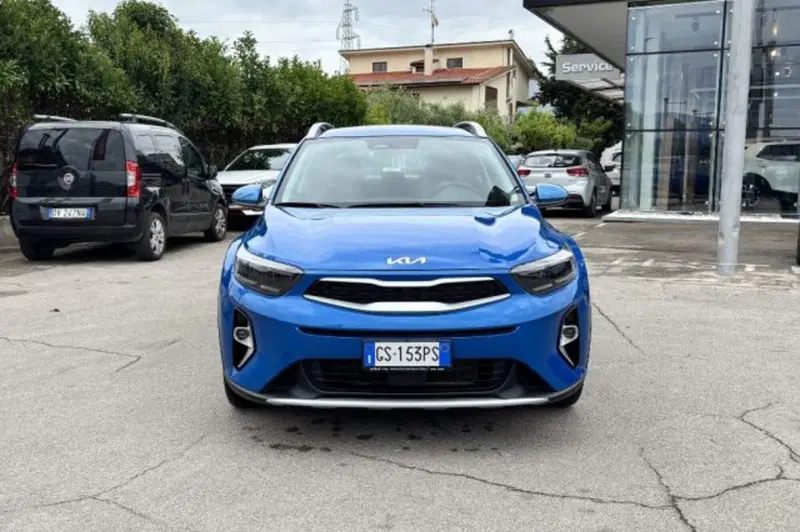 Kia Stonic usata a Latina (2)
