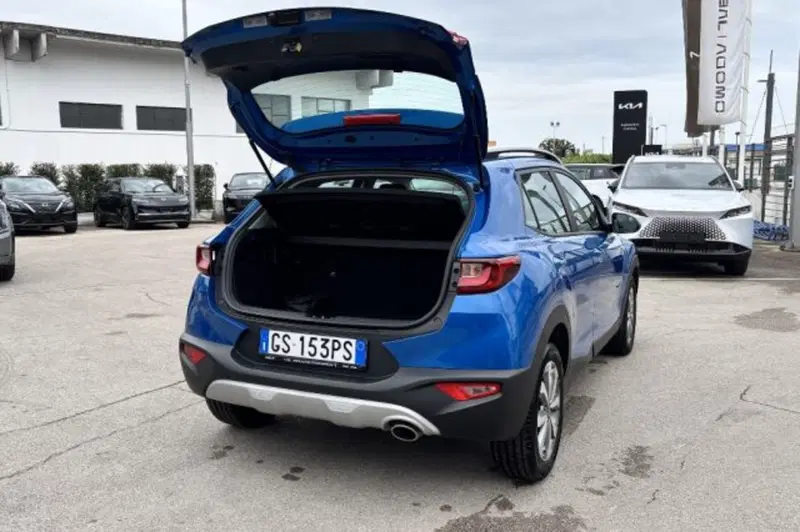 Kia Stonic usata a Latina (7)
