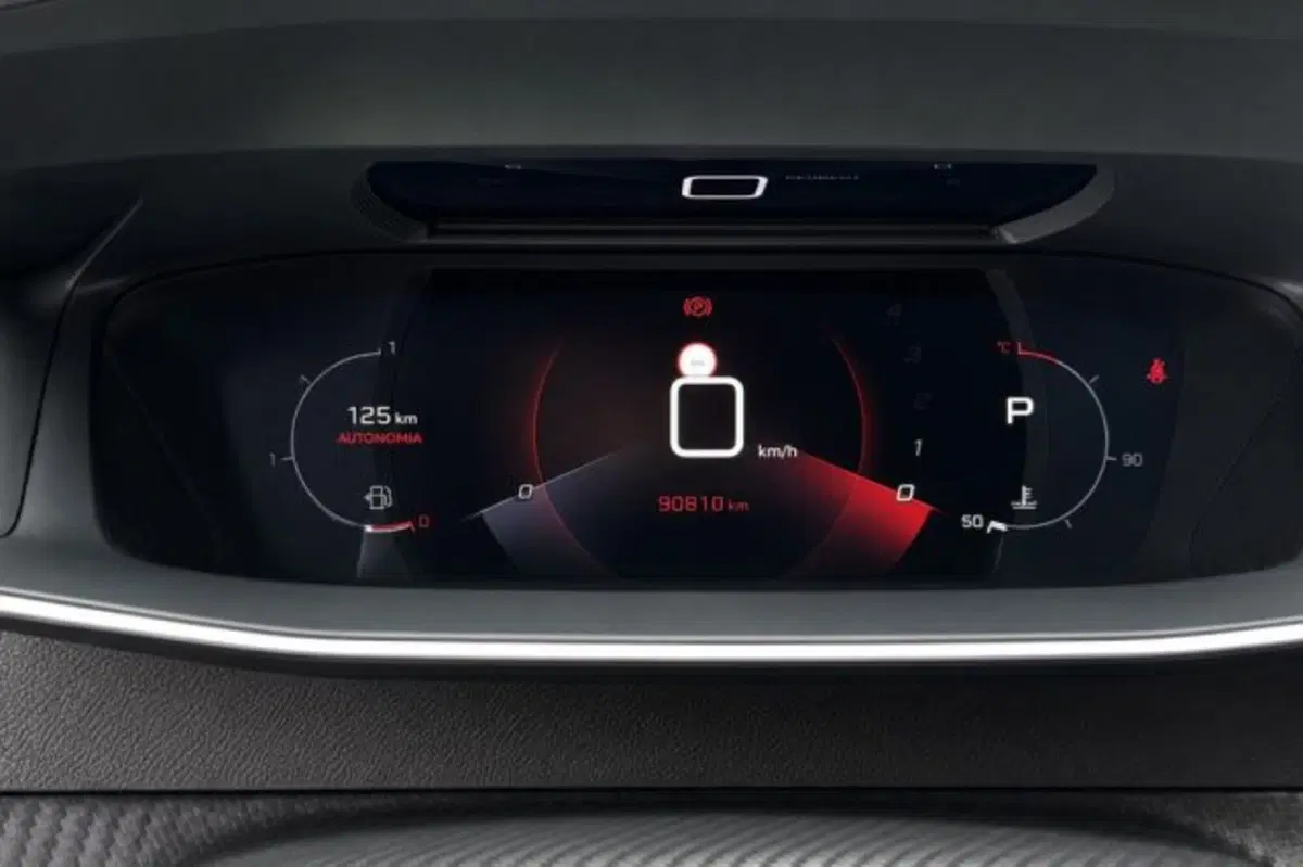 Peugeot 2008 usata a Latina (13)