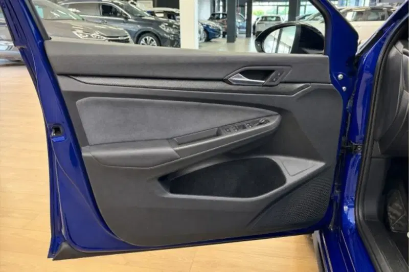 Volkswagen Golf usata a Latina (12)
