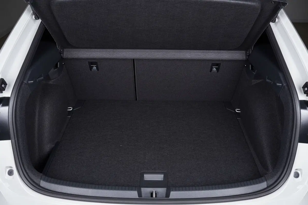 Volkswagen Taigo nuova a Perugia (7)