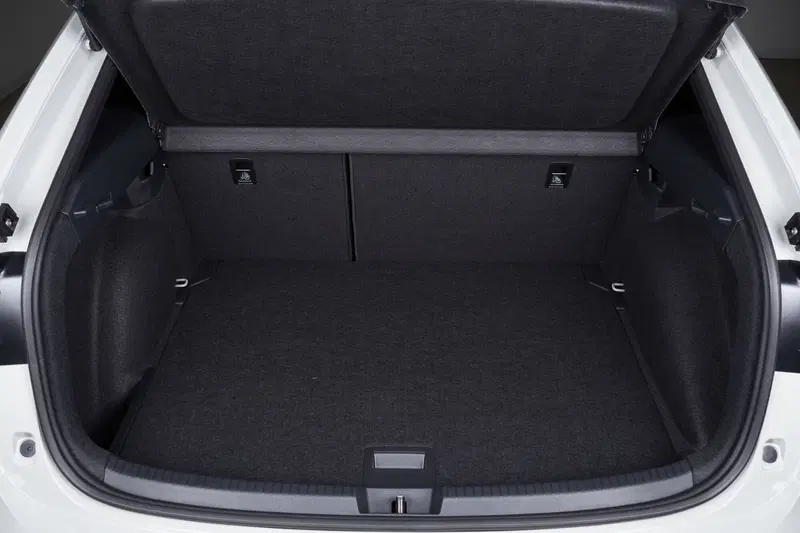 Volkswagen Taigo nuova a Perugia (7)