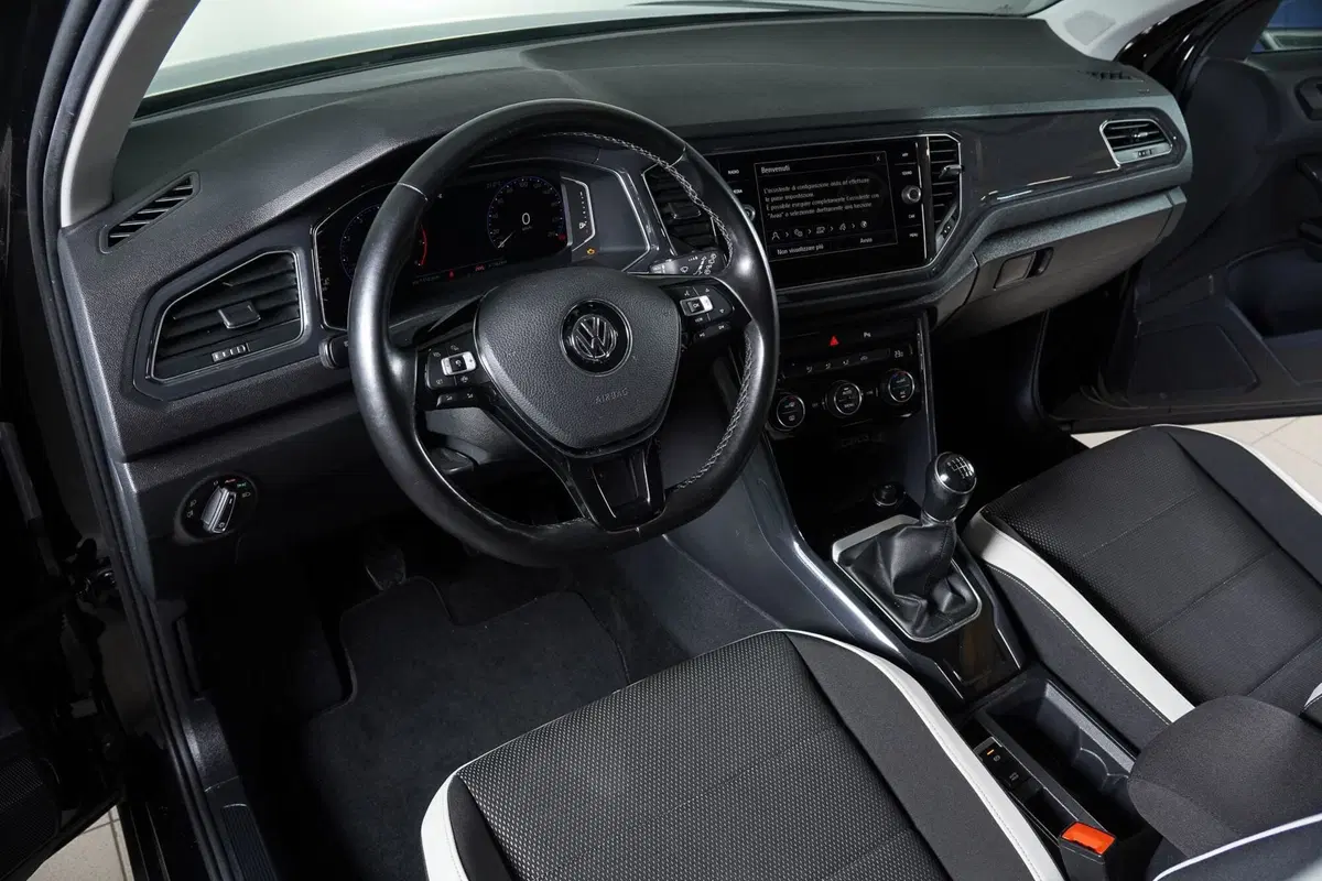 Volkswagen T-Roc usata a Perugia (15)
