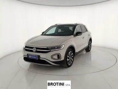 Volkswagen T-Roc 1.0 TSI Style del 2023 usata a Massa