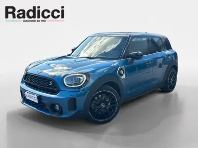 MINI Mini Countryman 1.5 Cooper SE Yours Countryman ALL4 del 2023 usata a Bari