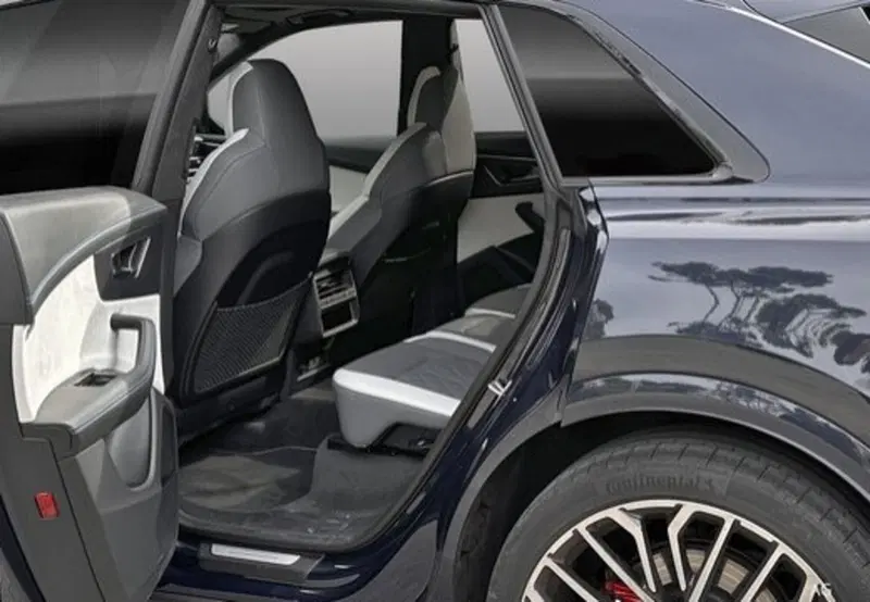 Audi Q8 Sportback usata a Palermo (11)
