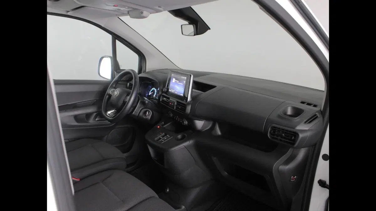 Toyota Proace City Electric usata a Palermo (11)