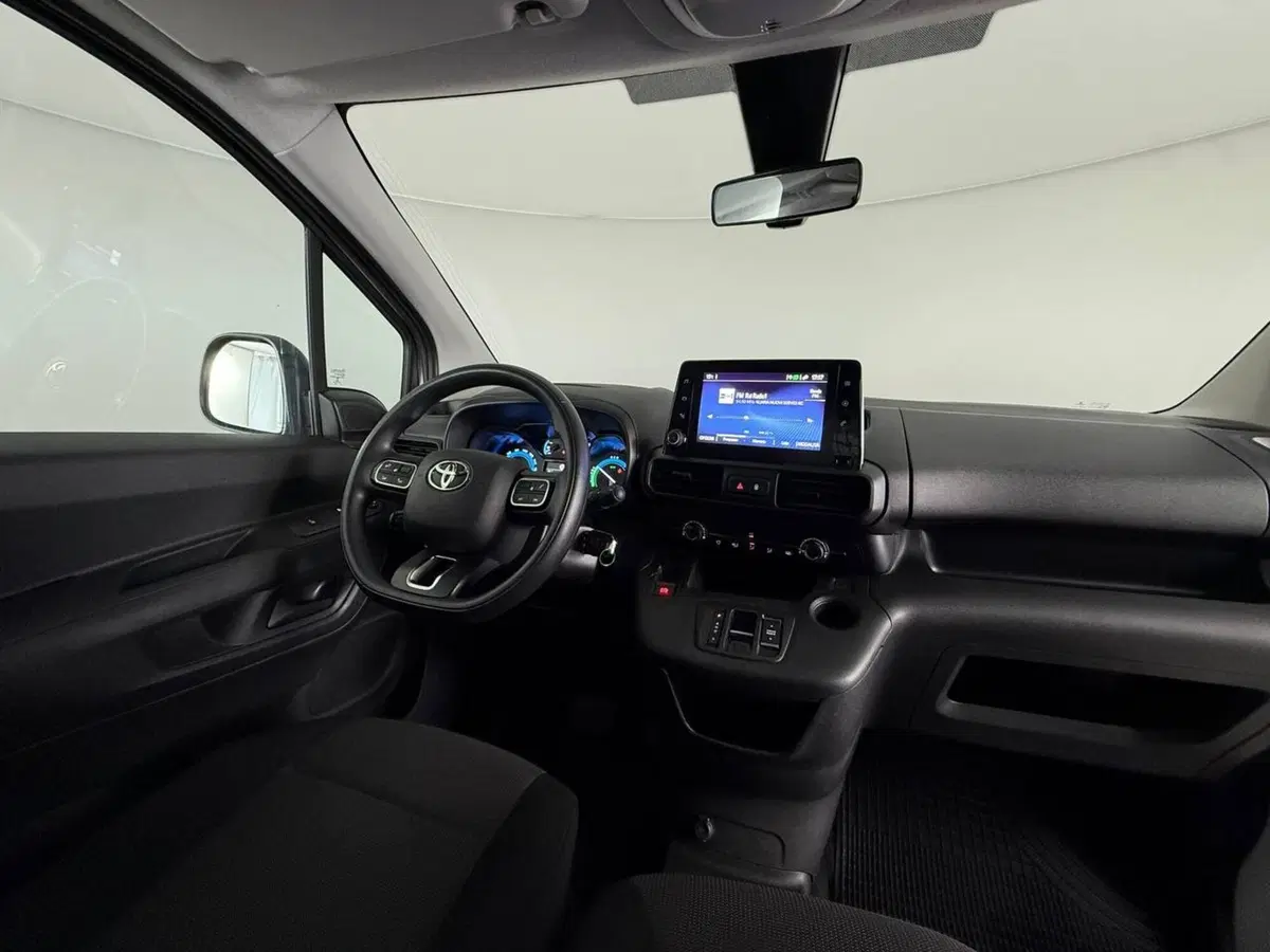 Toyota Proace City Electric usata a Palermo (6)