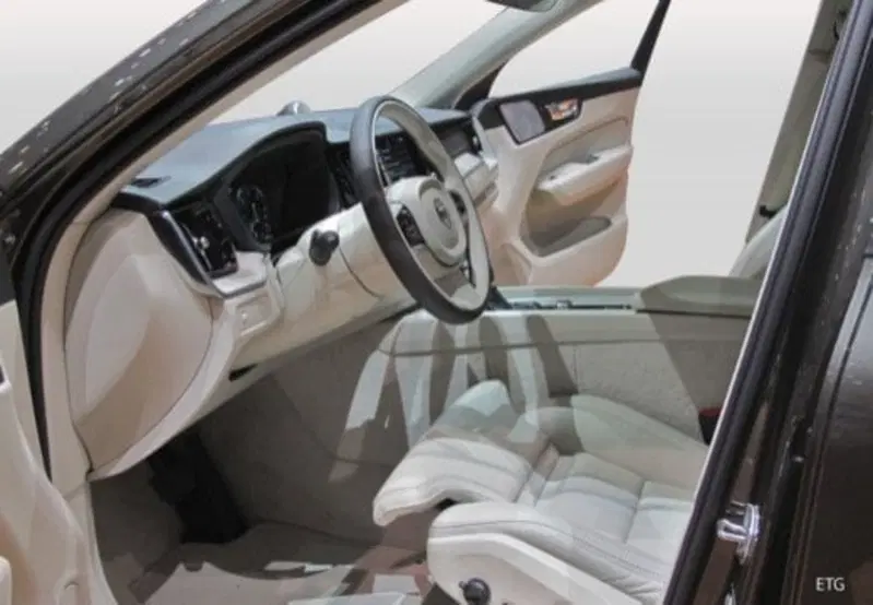 Volvo XC60 usata a Palermo (8)