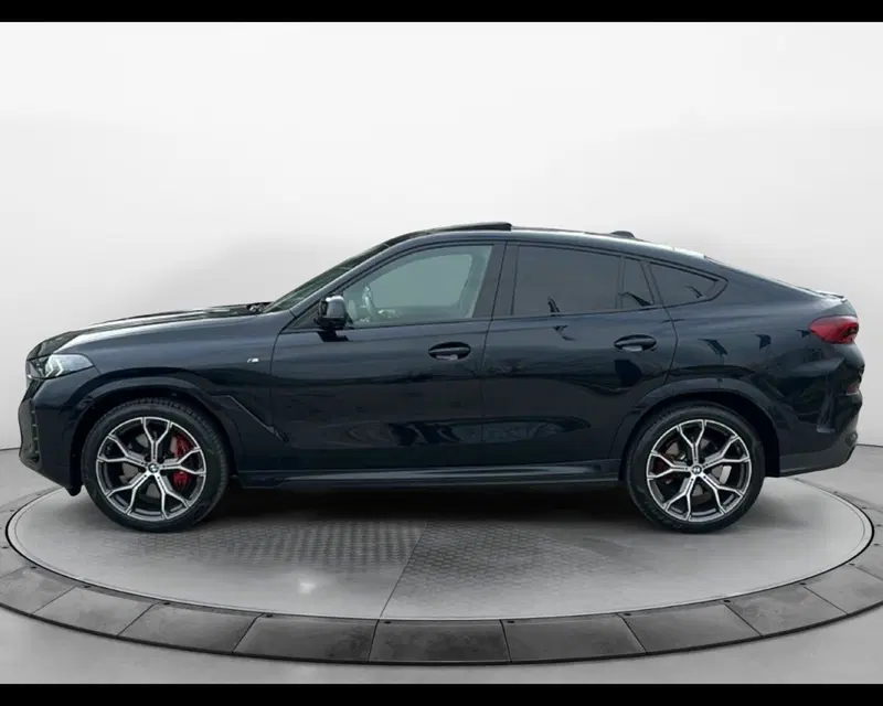 BMW X6 usata a Caserta (9)
