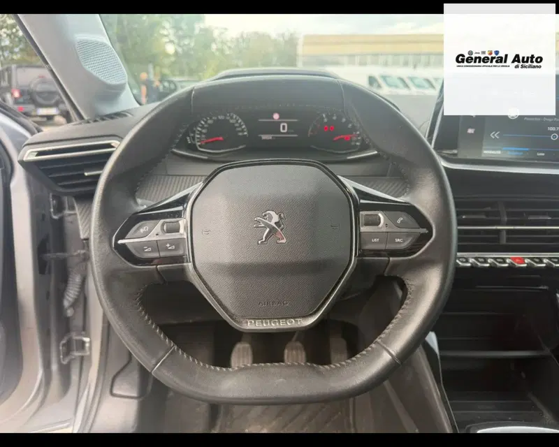 Peugeot 208 usata a Lucca (9)
