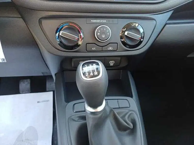 Hyundai i10 nuova a Venezia (14)