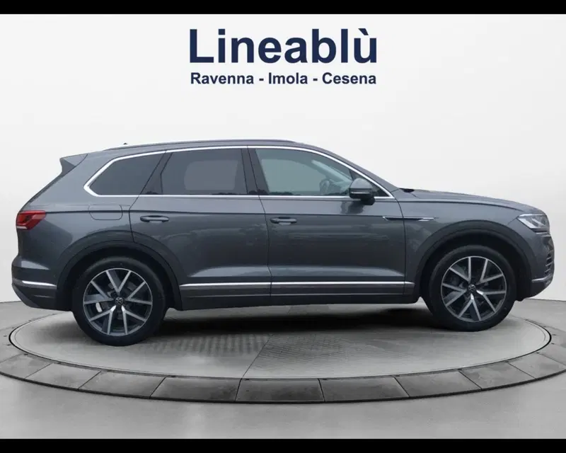 Volkswagen Touareg usata a Ravenna (6)