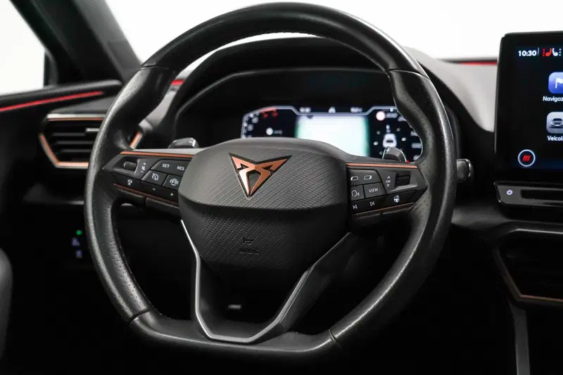 Cupra Leon usata a Varese (12)