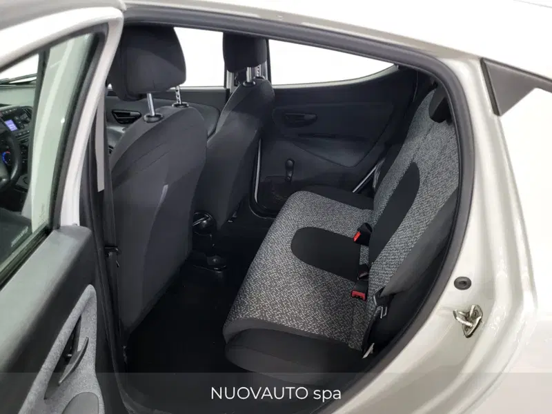 Lancia Ypsilon usata a Arezzo (7)