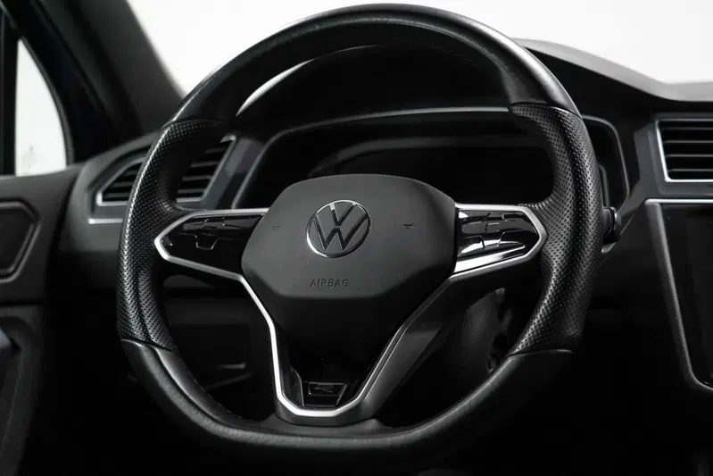 Volkswagen Tiguan usata a Varese (12)