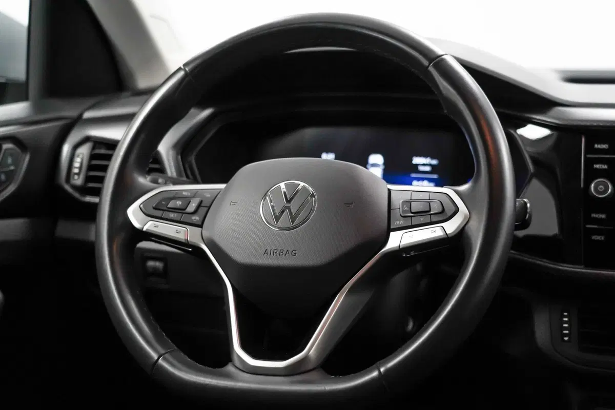 Volkswagen T-Cross usata a Varese (10)