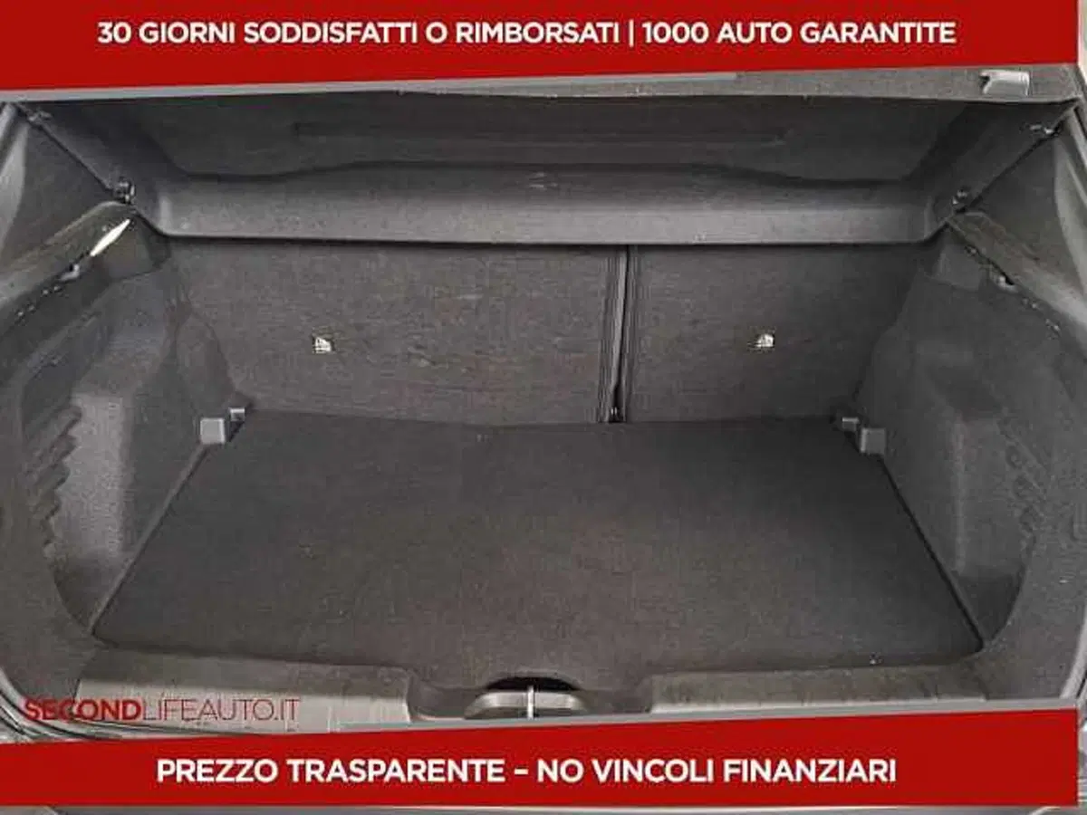 Jeep Avenger usata a Chieti (15)