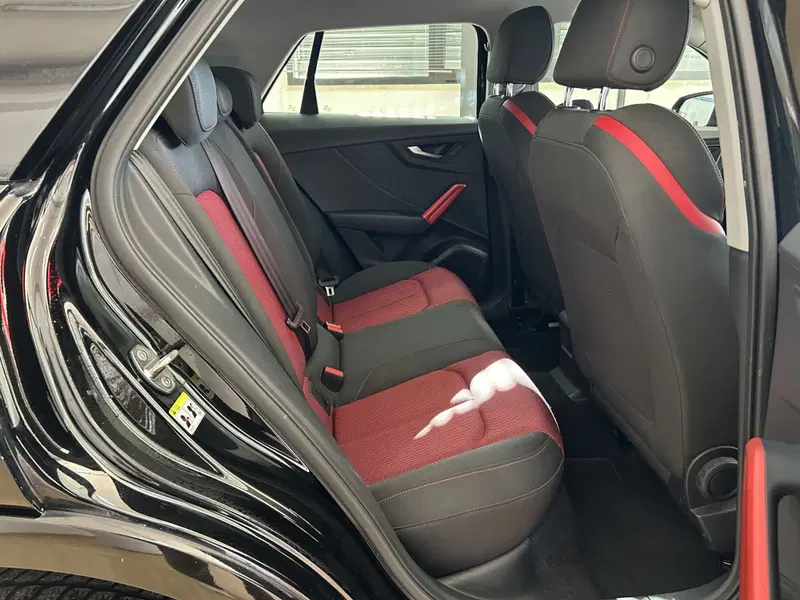 Audi Q2 usata a Bari (11)