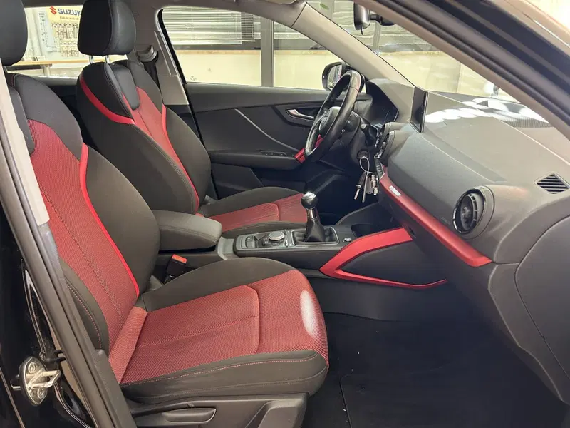 Audi Q2 usata a Bari (12)
