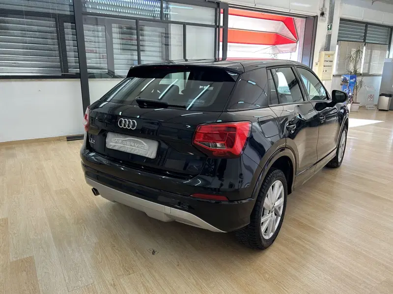 Audi Q2 usata a Bari (5)