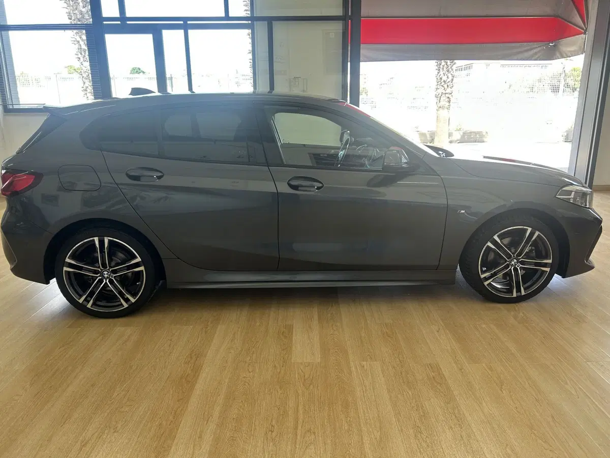 BMW Serie 1 5p. usata a Bari (4)