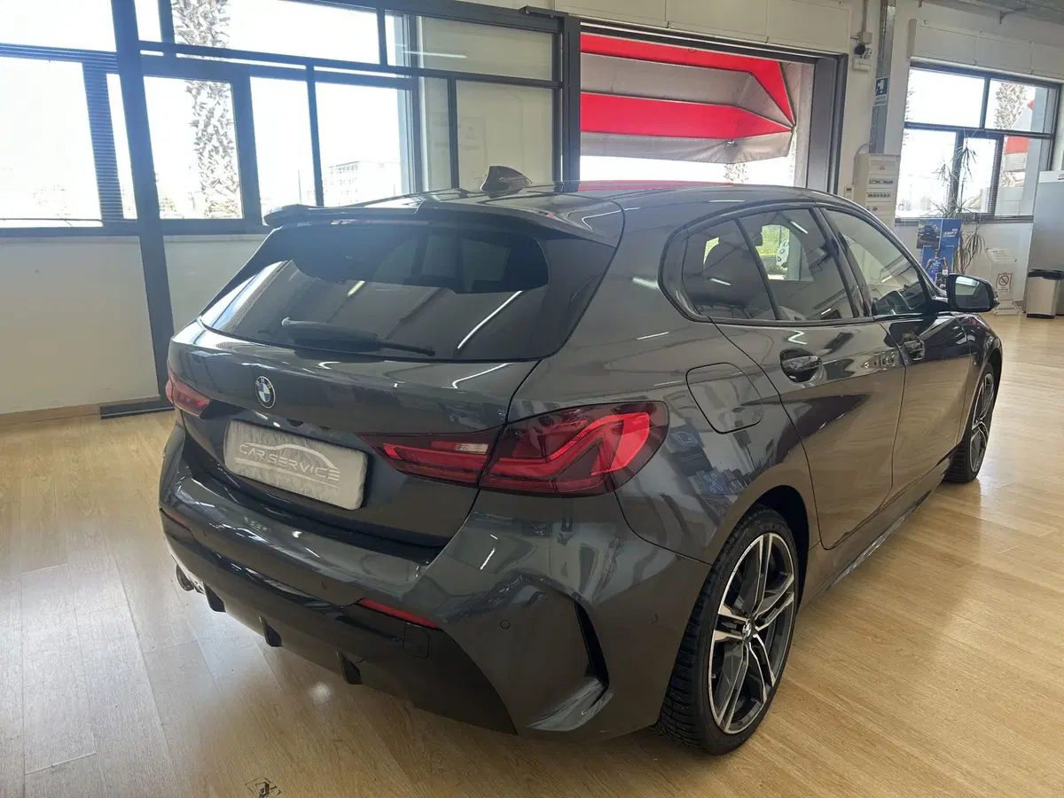 BMW Serie 1 5p. usata a Bari (5)
