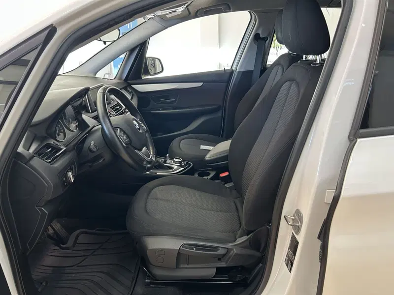 BMW Serie 2 Active Tourer usata a Bari (10)