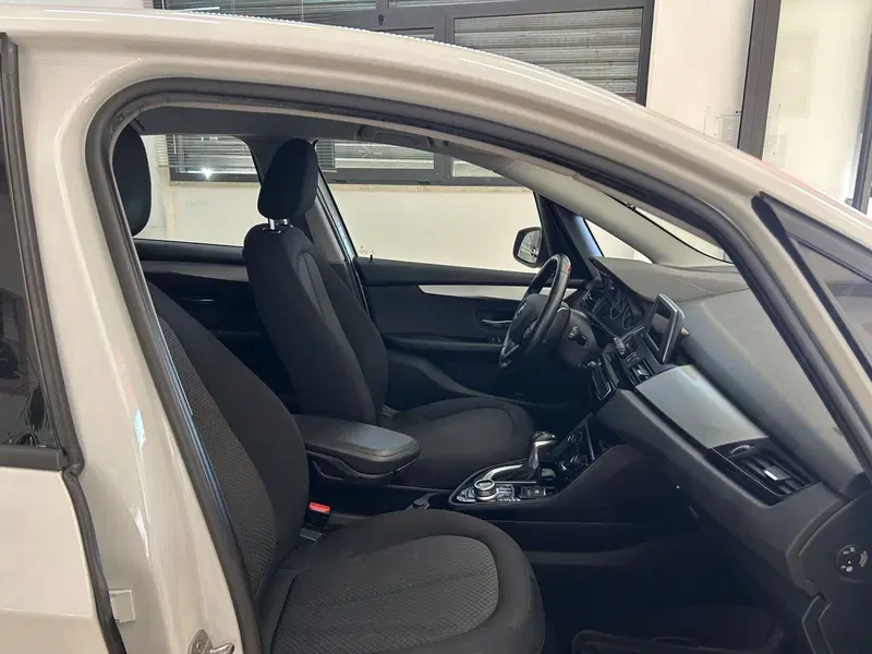 BMW Serie 2 Active Tourer usata a Bari (15)