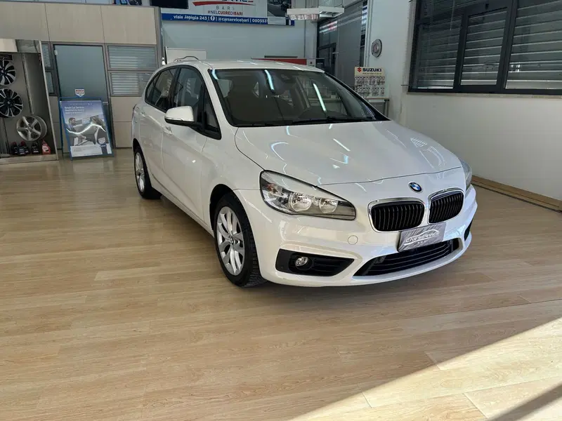 BMW Serie 2 Active Tourer usata a Bari (3)