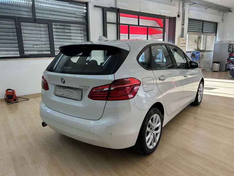 BMW Serie 2 Active Tourer usata a Bari (5)
