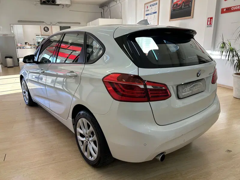 BMW Serie 2 Active Tourer usata a Bari (7)