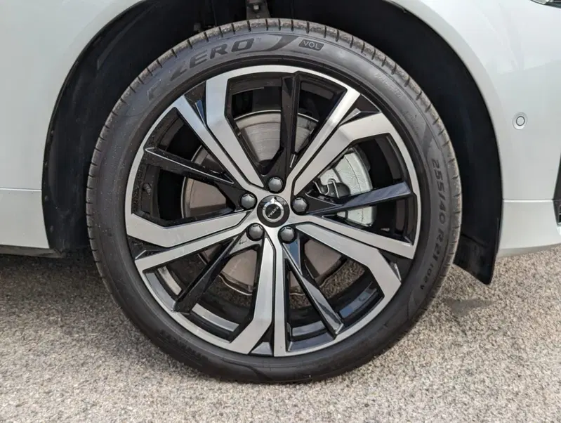 Volvo XC60 usata a Pescara (12)