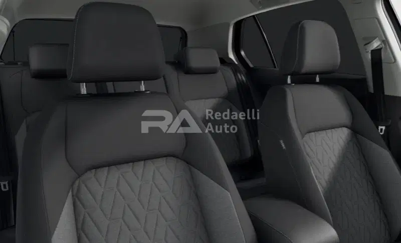 Volkswagen Golf nuova a Lecco (6)