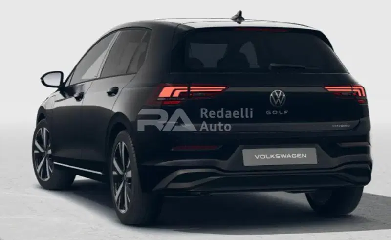 Volkswagen Golf nuova a Lecco (3)