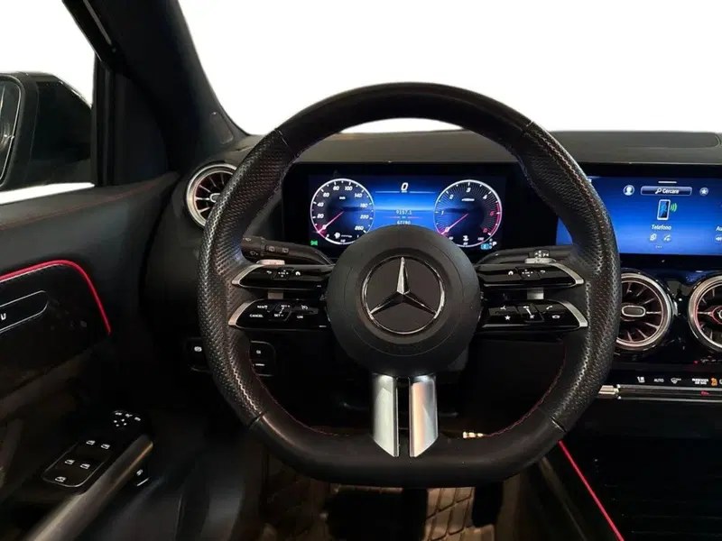 Mercedes-Benz GLA SUV usata a Prato (11)