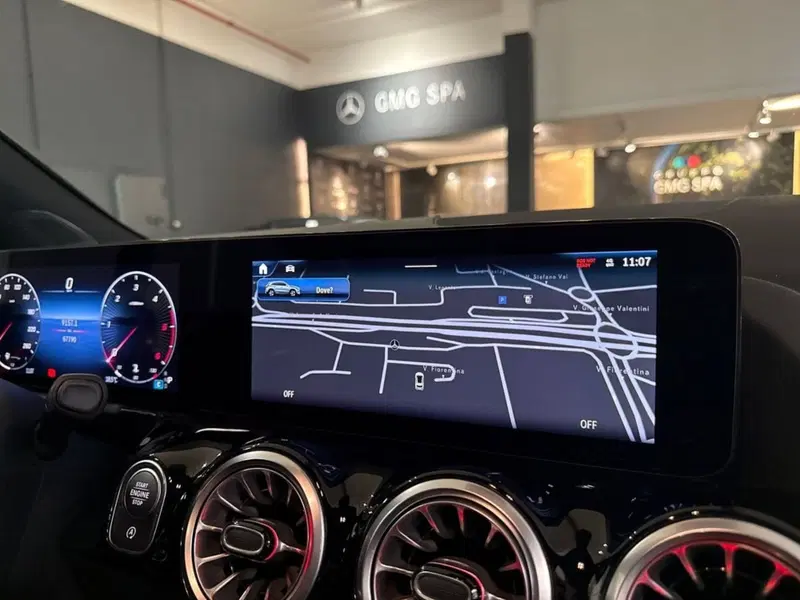 Mercedes-Benz GLA SUV usata a Prato (12)