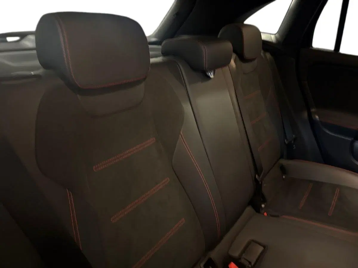 Mercedes-Benz GLA SUV usata a Prato (16)