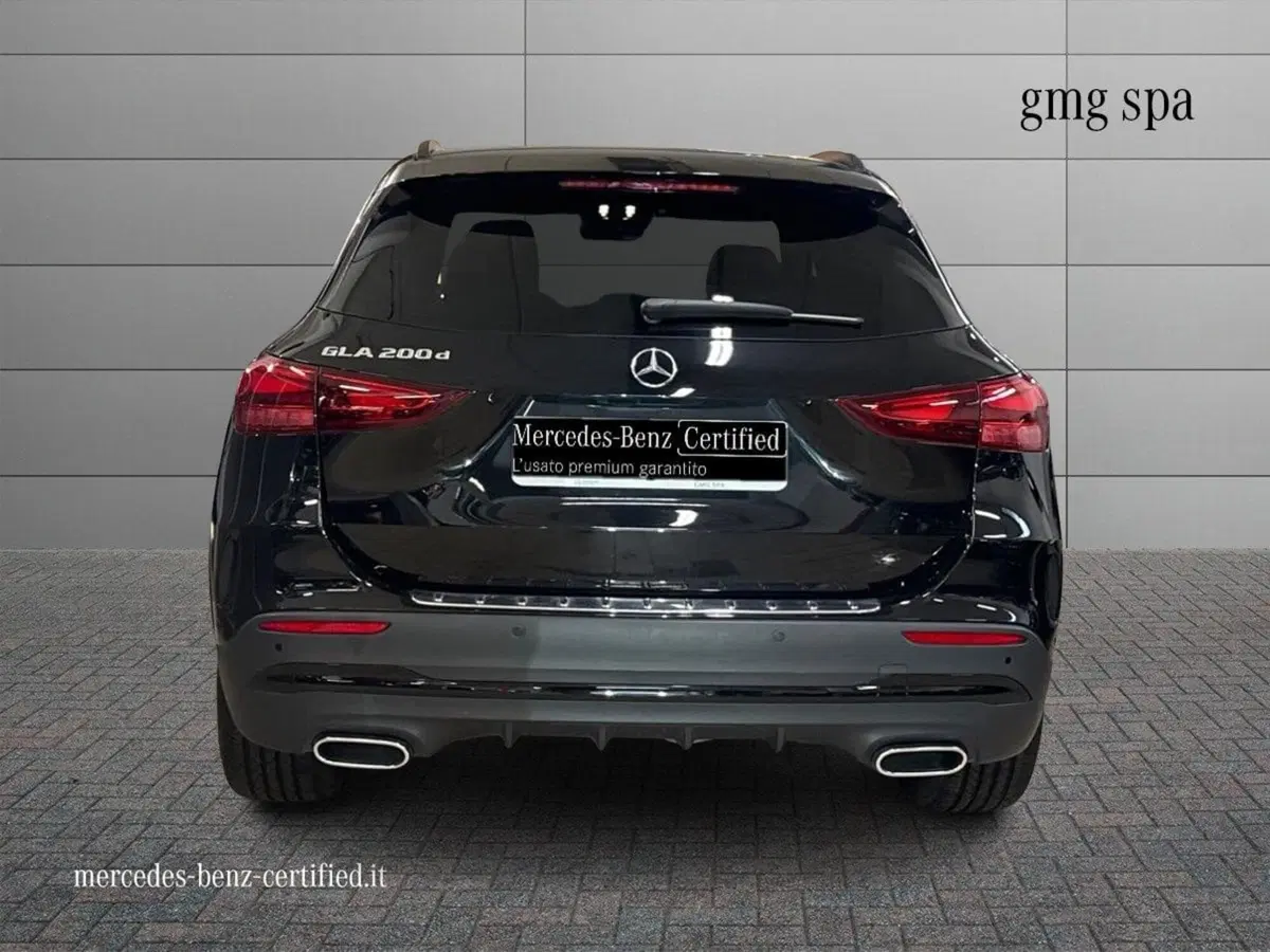 Mercedes-Benz GLA SUV usata a Prato (4)