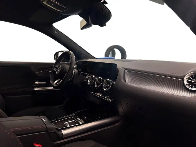 Mercedes-Benz GLA SUV usata a Prato (15)